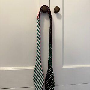 Holiday Christmas Themed Bowtie